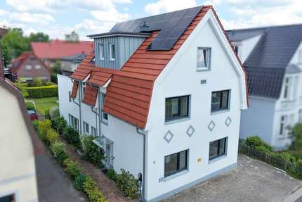 Haus Oldenburg Bürgeresch - 10 Zimmer, 250 m&sup2;, 689.000&euro; | Angebot:26685329