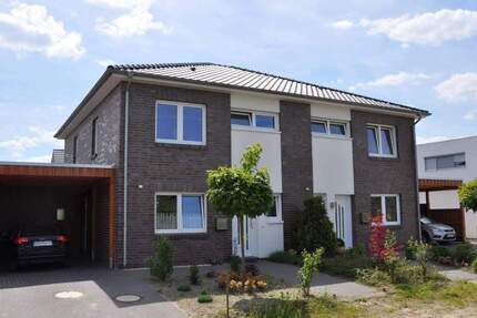 Modern, sparsam, gut gelegen - Effiziente Doppelhaushälfte in Apen 4 zimmer