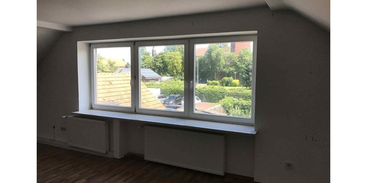 Dachgeschoßwohnung Oldenburg Dobbenviertel - 3.5 Zimmer, 100 m&sup2;, 1.150&euro; | Angebot:26677748