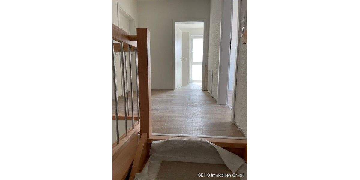 Attraktive Doppelhaushälte zu vermieten 6 zimmer