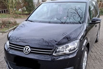 VW Touran 128.000 km 10.490 &euro; Ganderkesee 27777