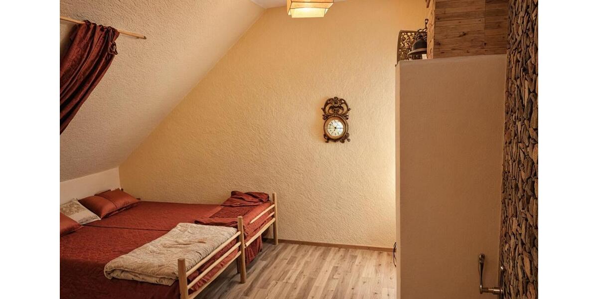 Dachgeschoßwohnung Schwanewede - 4 Zimmer, 135 m&sup2;, 151.000&euro; | Angebot:25124161