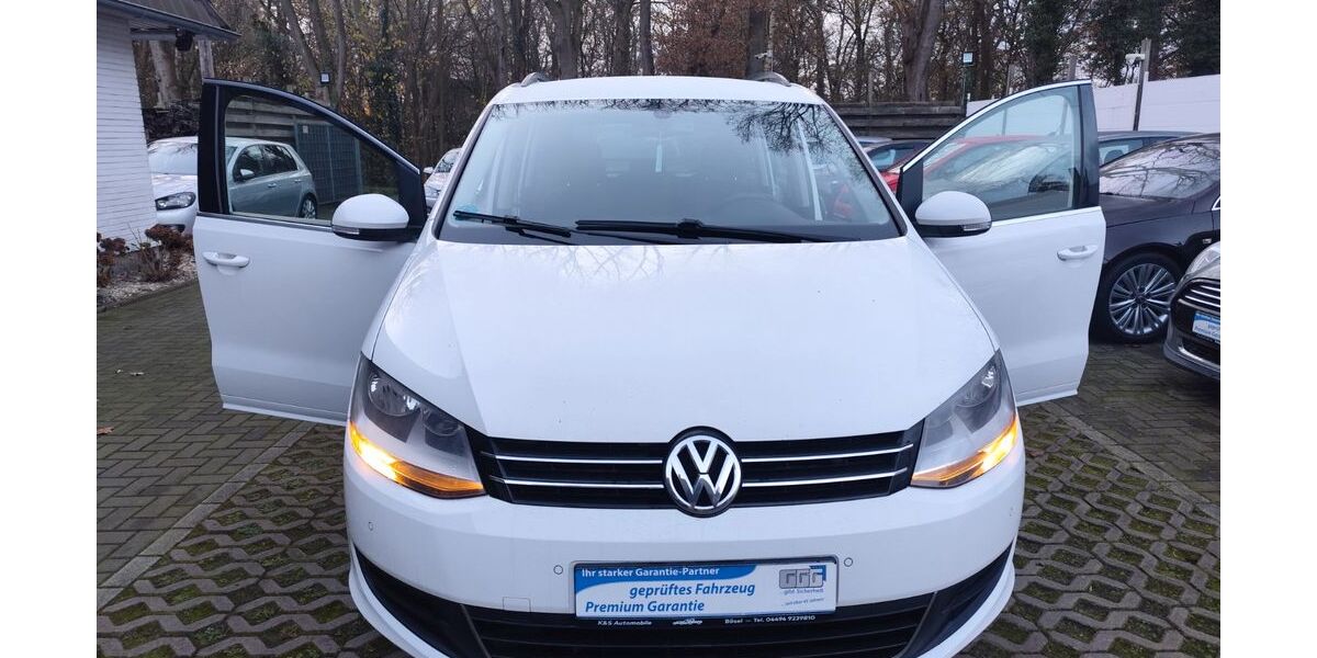 VW Sharan 281.000 km 8.499 € Hatten 26209