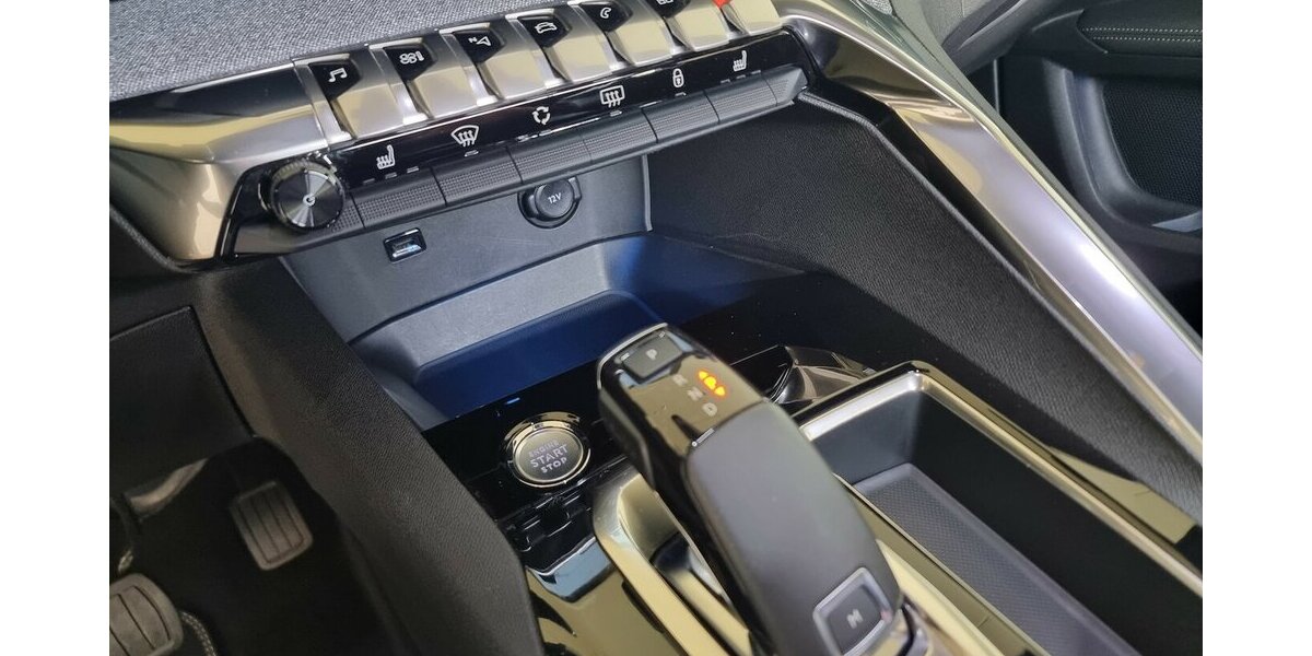 Peugeot 5008 GT-Line LED i-Cockpit 180° Kamera Keyless 58.900 km 23.900 &euro; Garrel 49681