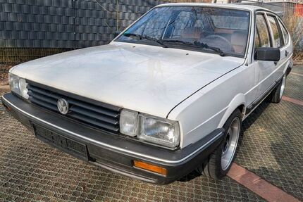 VW Passat 165.300 km 4.299 &euro; Delmenhorst 27755