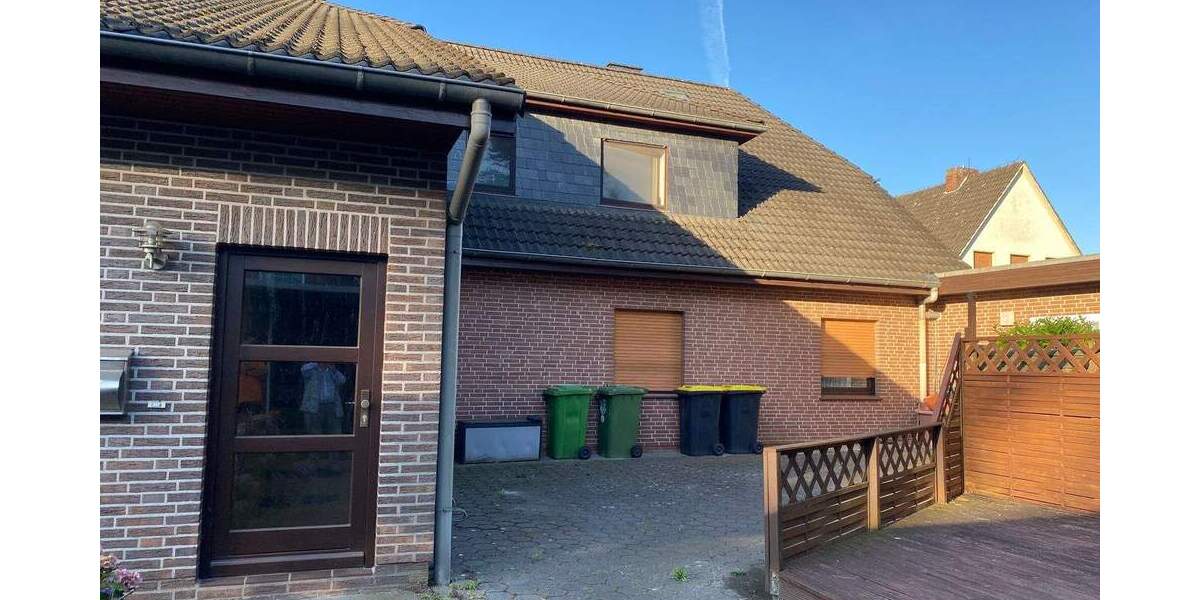 Zweifamilienhaus Doppelhaushälfte im Ortskern von Ganderkesee 8 zimmer