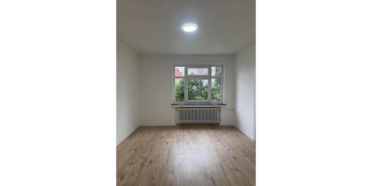 Erdgeschoßwohnung Delmenhorst Deichhorst - 5 Zimmer, 139 m&sup2;, 1.500&euro; | Angebot:24864753