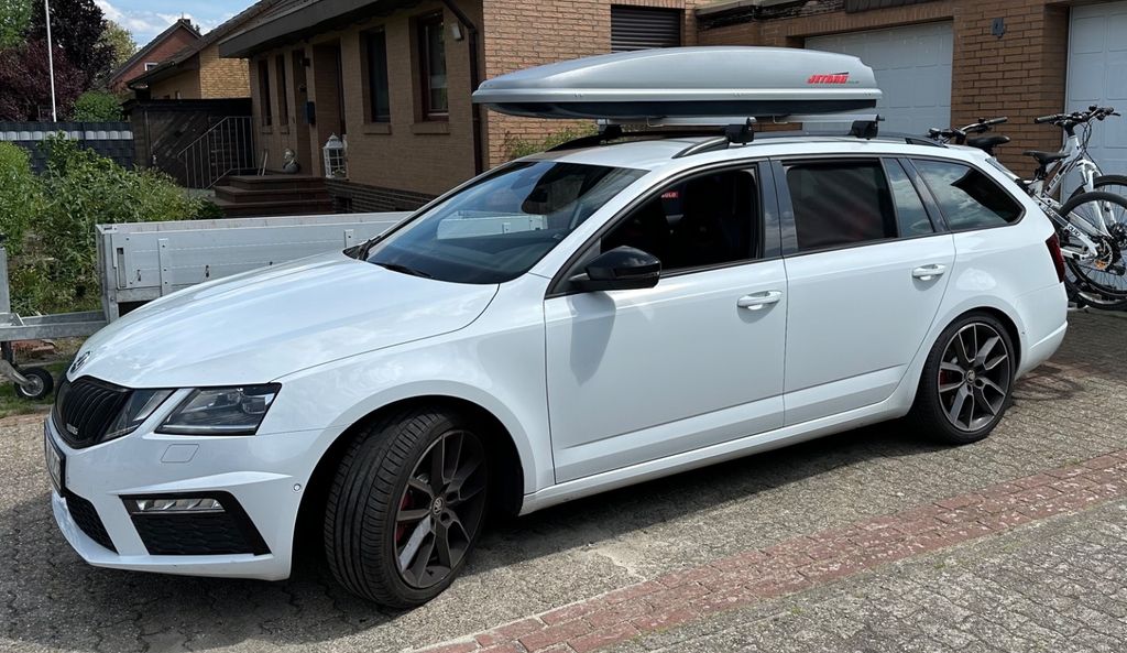 Skoda Octavia 105.000 km 21.399 &euro; Oldenburg 26135