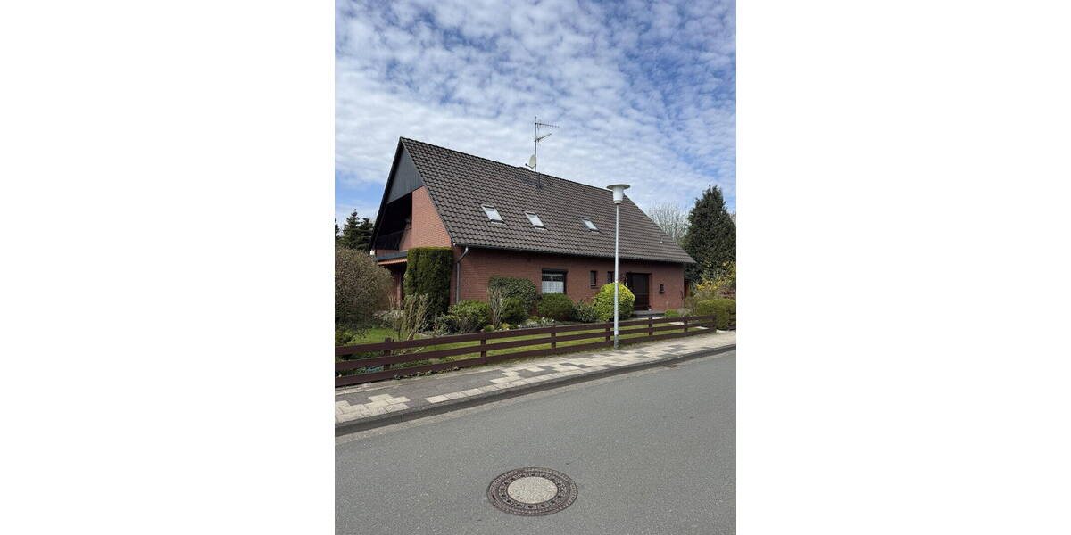 Mehrfamilienhaus, Wohnhaus Großenkneten Huntlosen - 7 Zimmer, 211 m&sup2;, 395.000&euro; | Angebot:26286966