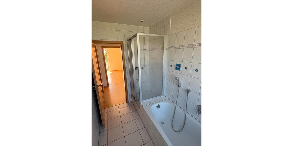 Doppelhaushälfte Rastede - 7 Zimmer, 160 m&sup2;, 435.000&euro; | Angebot:26940655