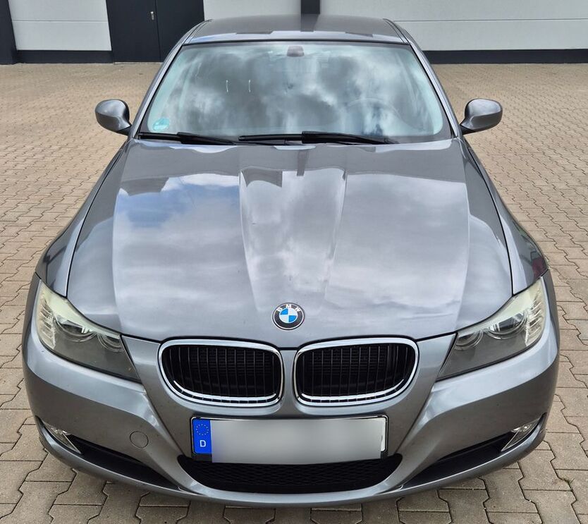 320