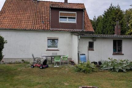 Teilsaniertes Einfamilienhaus von PRIVAT zu verkaufen zimmer