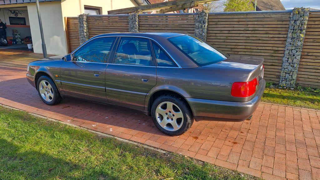 Audi A6 161.800 km 9.200 &euro; Bösel 26219