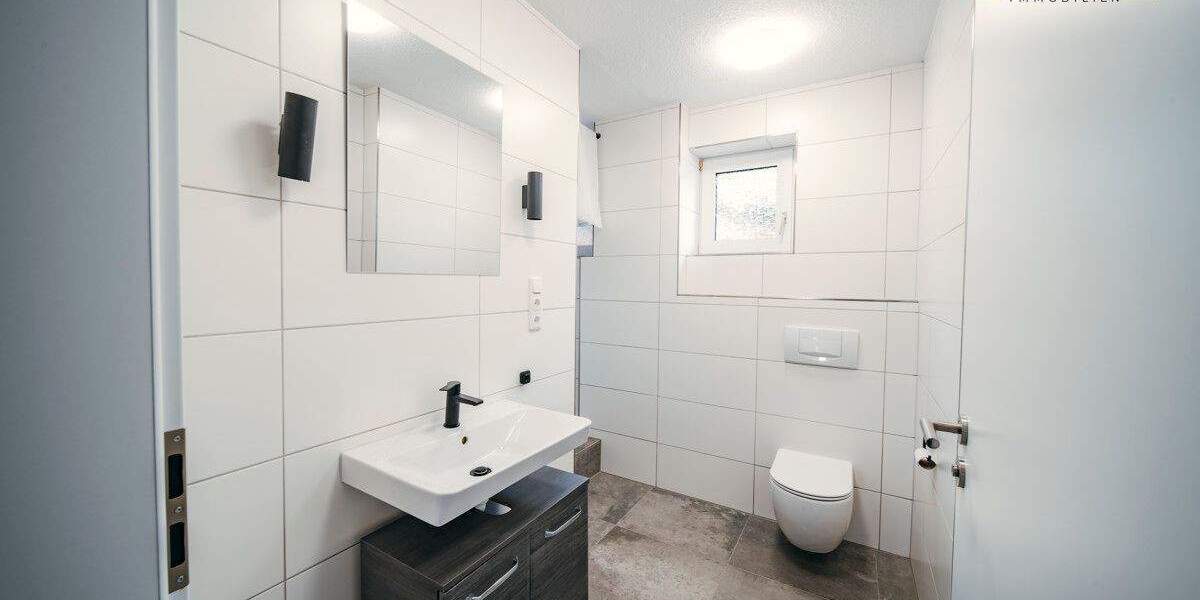 Einfamilienhaus Wiefelstede - 6 Zimmer, 130 m&sup2;, 299.000&euro; | Angebot:25736405