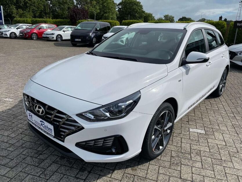 i30