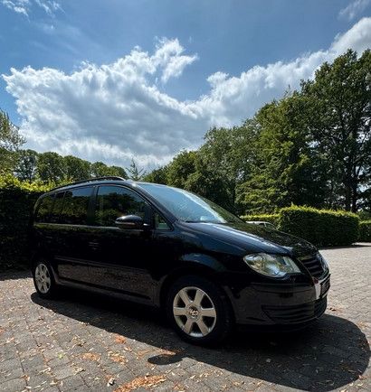 VW Touran 165.890 km 7.450 &euro; Delmenhorst 27751