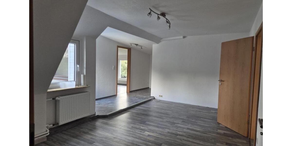 Dachgeschoßwohnung Ganderkesee - 5 Zimmer, 85 m&sup2;, 850&euro; | Angebot:26648691