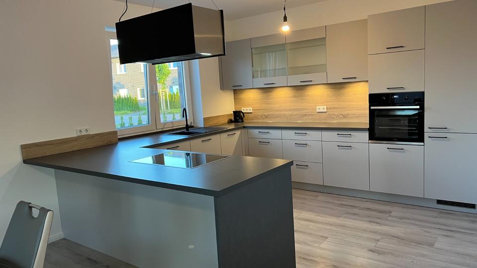 Moderne DHH in begehrter Lage zwischen Oldenburg und Bremen 4 zimmer