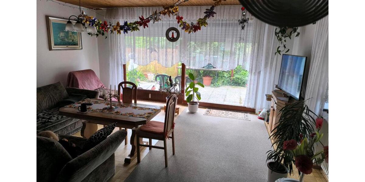 Einfamilienhaus mit 180 m2 Wohnfläche, voll unterkellert 7 zimmer