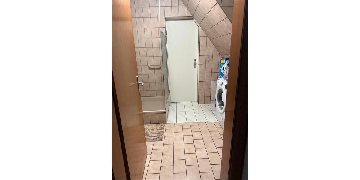 Dachgeschoßwohnung Bad Zwischenahn - 1 Zimmer, 5 m&sup2;, 600&euro; | Angebot:24772055