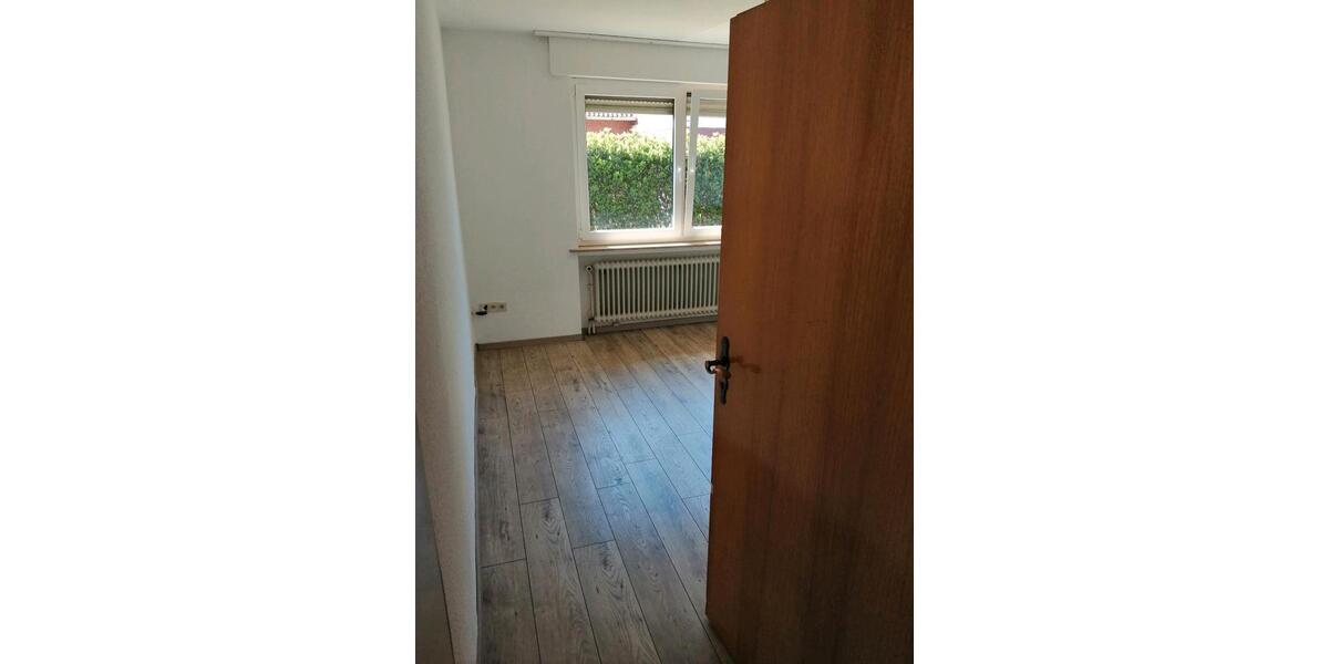 Erdgeschoßwohnung Friesoythe - 2 Zimmer, 80 m&sup2;, 390&euro; | Angebot:25569912