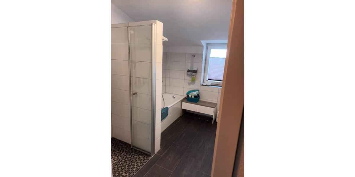 Dachgeschoßwohnung Edewecht - 3 Zimmer, 101 m&sup2;, 344.000&euro; | Angebot:24737877