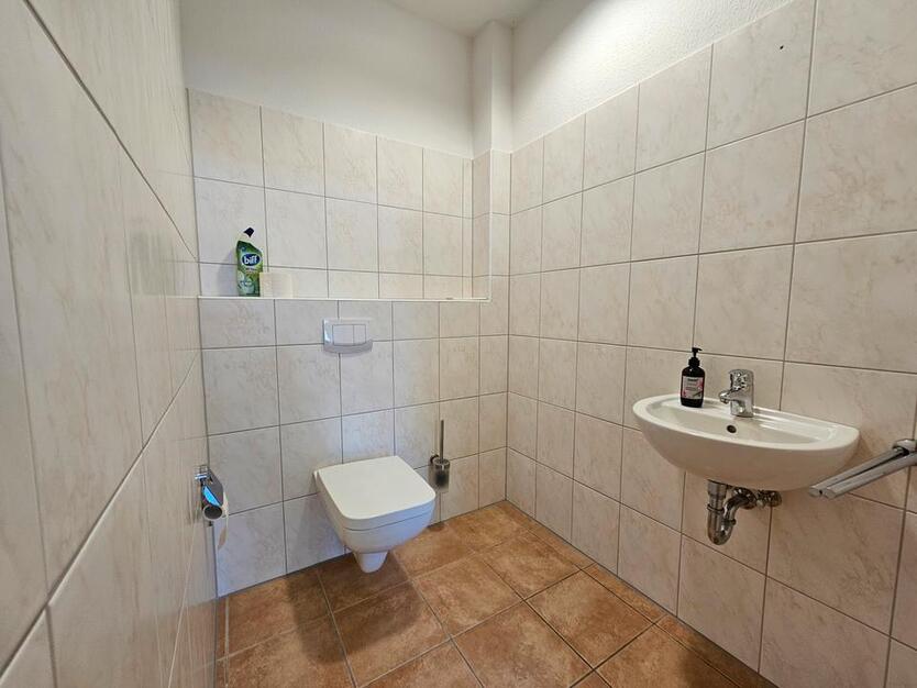 Büro-Praxisraum in zentraler Lage!