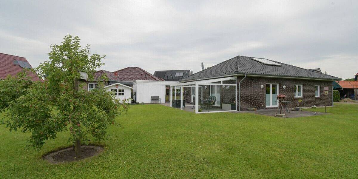 Bungalow Apen - 4 Zimmer, 129 m&sup2;, 349.000&euro; | Angebot:26929753