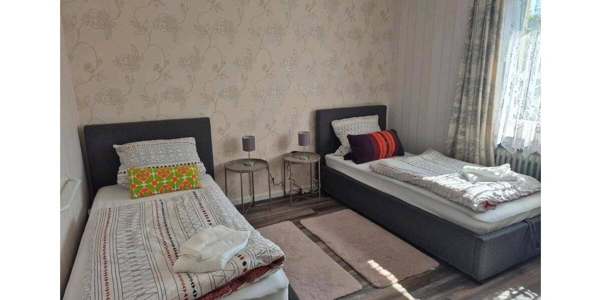 Bungalow Oldenburg Drielaker-Moor - 4 Zimmer, 120 m&sup2;, 1.500&euro; | Angebot:26004346
