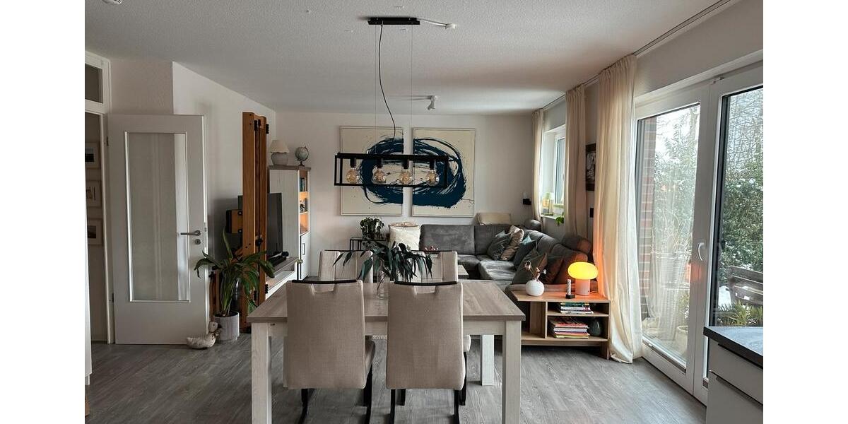 Lichtdurchflutete 2(ggf.3)-Zimmer-Wohnung mit Carport und Garten 2 zimmer