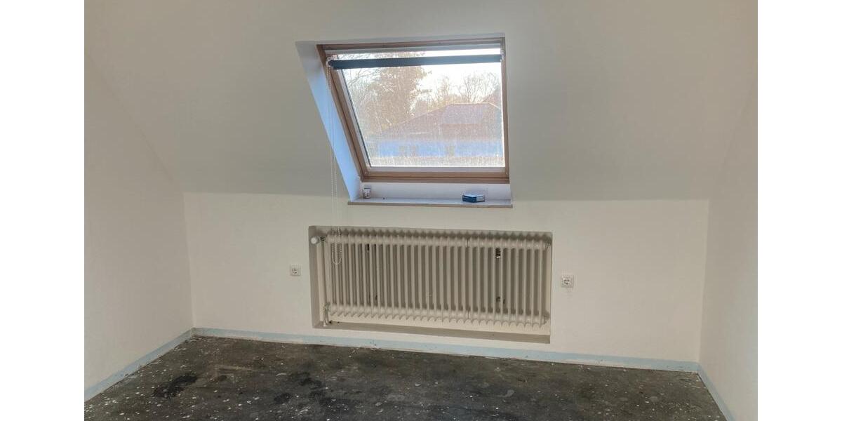 Dachgeschoßwohnung Wiefelstede - 3 Zimmer, 77 m&sup2;, 755&euro; | Angebot:26347994