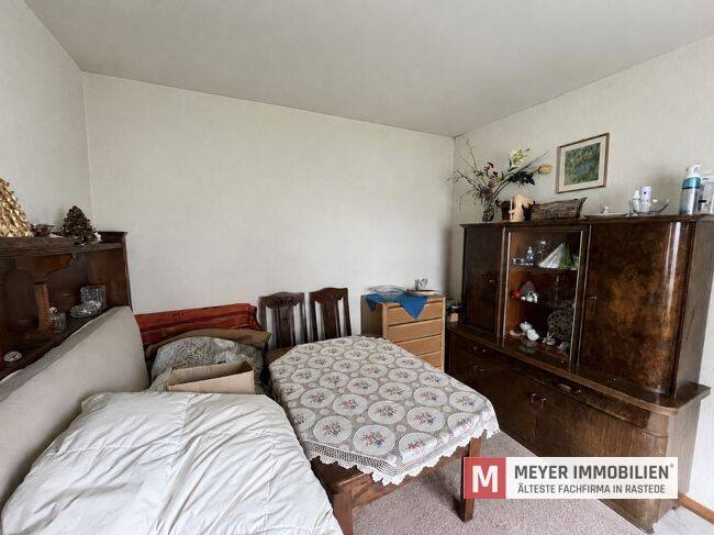 Mehrfamilienhaus, Wohnhaus Oldenburg Donnerschwee - 7 Zimmer, 140 m&sup2;, 220.000&euro; | Angebot:26909452