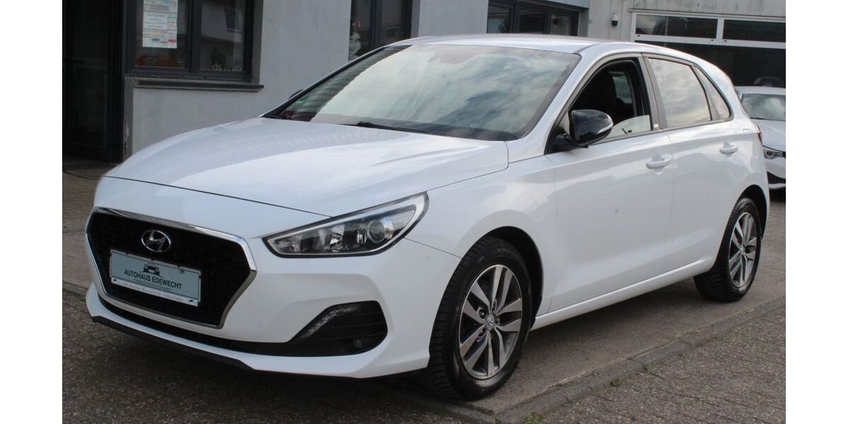 Hyundai i30 84.000 km 12.690 &euro; Edewecht 26188