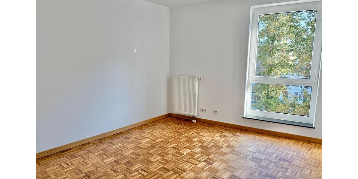 Etagenwohnung Oldenburg Dobbenviertel - 3 Zimmer, 96 m&sup2;, 1.058&euro; | Angebot:23805656