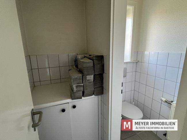 Vielseitige Büro Praxisfläche im Herzen von Rastede - Oldenburger Straße (Objekt-Nr. 6585) 5 zimmer