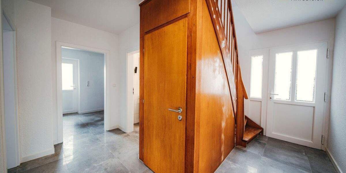 Einfamilienhaus Wiefelstede - 6 Zimmer, 130 m&sup2;, 299.000&euro; | Angebot:24824493