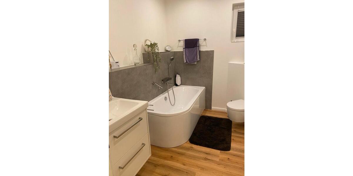 Einfamilienhaus Edewecht - 7 Zimmer, 263 m&sup2;, 2.290&euro; | Angebot:26225549