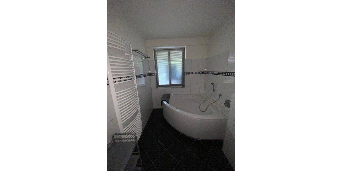 Etagenwohnung Oldenburg Dobbenviertel - 3 Zimmer, 99 m&sup2;, 900&euro; | Angebot:26271958