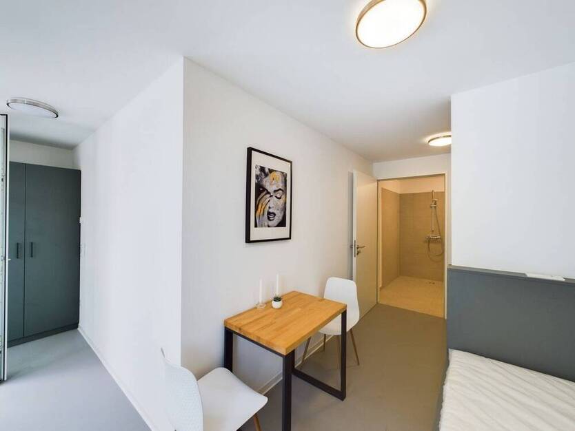 Zentral + möbliert: 1-Zimmer-Apartment in Oldenburg | Rollstuhlgerecht | Residence Plus Spa Shower