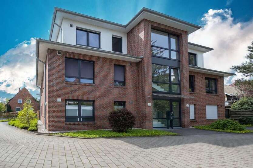 Wohnung zum Kaufen in Bad Zwischenahn 690.000 € 153.8 m²