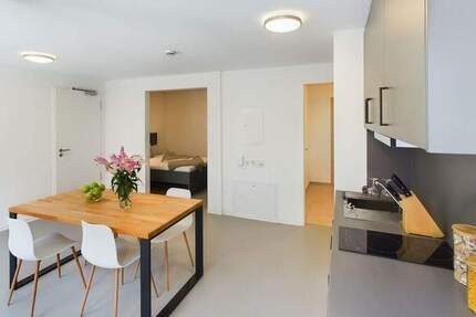 Ab März: Möblierte Wohnung mit Balkon zentral im Herzen Oldenburgs | Marilyn Oldenburg | Suite 1 zimmer