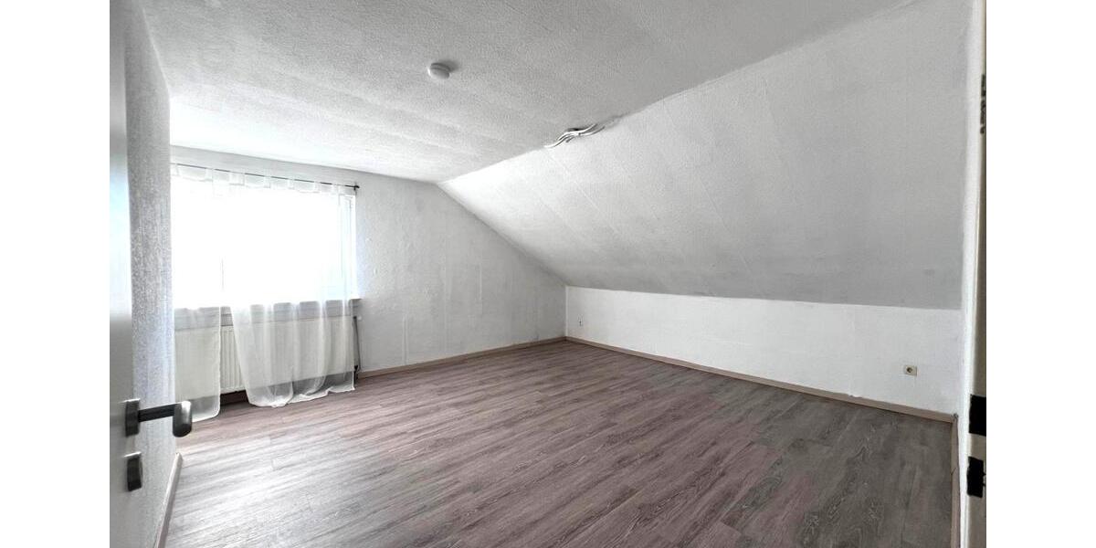 Dachgeschoßwohnung Bösel - 3 Zimmer, 75 m&sup2;, 520&euro; | Angebot:26177640