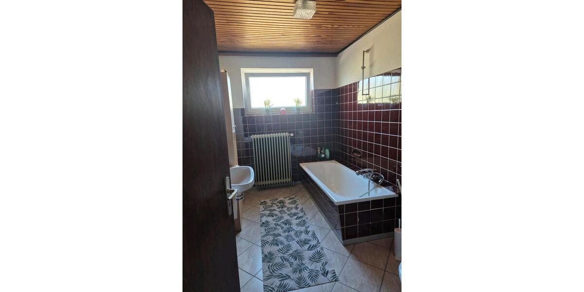 Bungalow Oldenburg Drielaker-Moor - 4 Zimmer, 130 m&sup2;, 1.650&euro; | Angebot:26004346