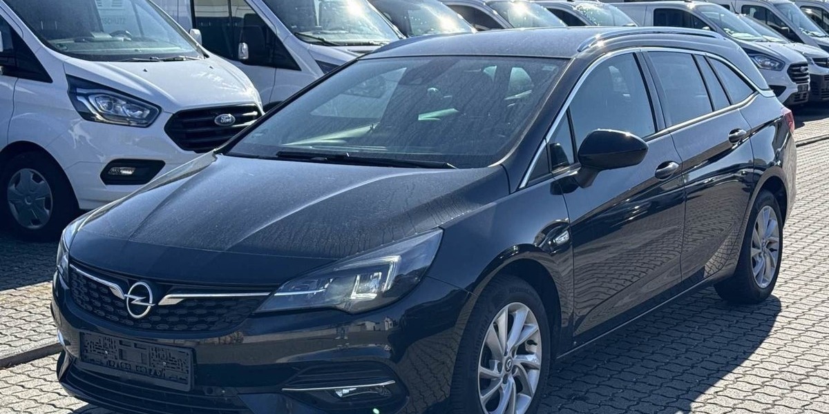 Opel Astra K ST ELEGANCE SHZ/KAM/NAV/LEDER/LENKRADHZ. 114.300 km 12.990 &euro; Hatten 26209
