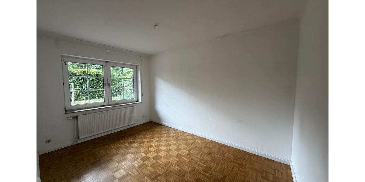 Einfamilienhaus Rastede - 9 Zimmer, 254 m&sup2;, 645.000&euro; | Angebot:26943893