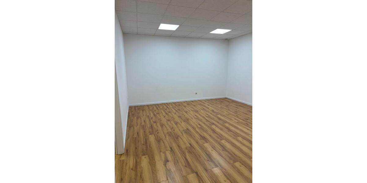 Gewerbeobjekt Westerstede - 1.400&euro; | Angebot:26259049