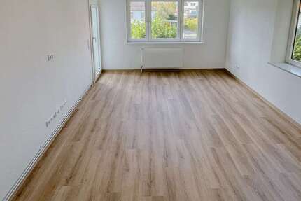 Wohnung zum Kaufen in Oldenburg 179.000 € 63.86 m² 3 zimmer