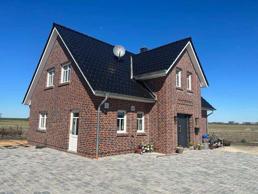 Haus zum Kaufen in Bad Zwischenahn Wehnen 556.100 € 136 m² 5 zimmer