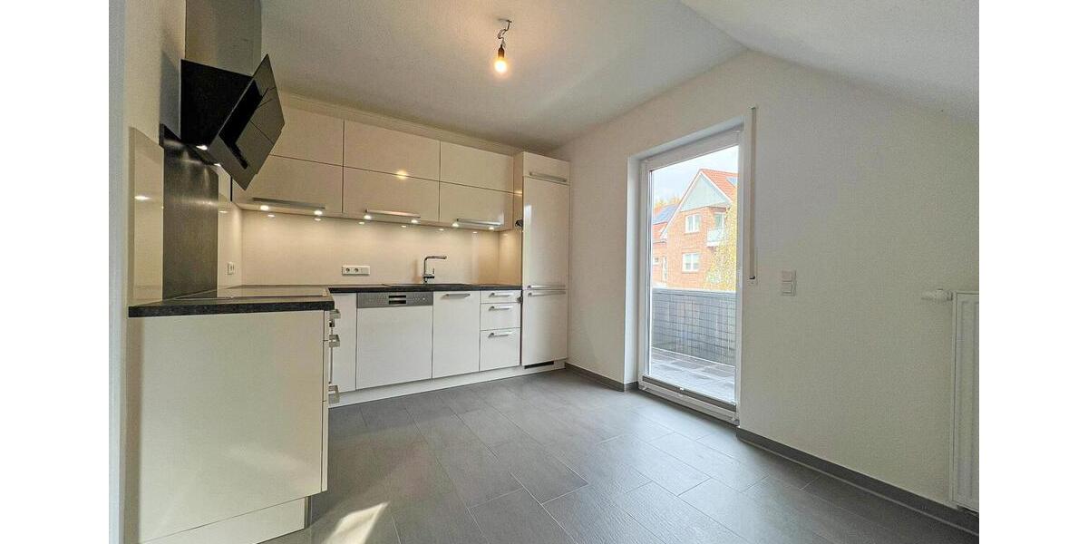 Dachgeschoßwohnung Edewecht - 2 Zimmer, 60 m&sup2;, 680&euro; | Angebot:26663657