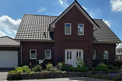 Modernes Wohnen trifft ländliche Idylle - Neubau-Einfamilienhaus in Apen 5 zimmer